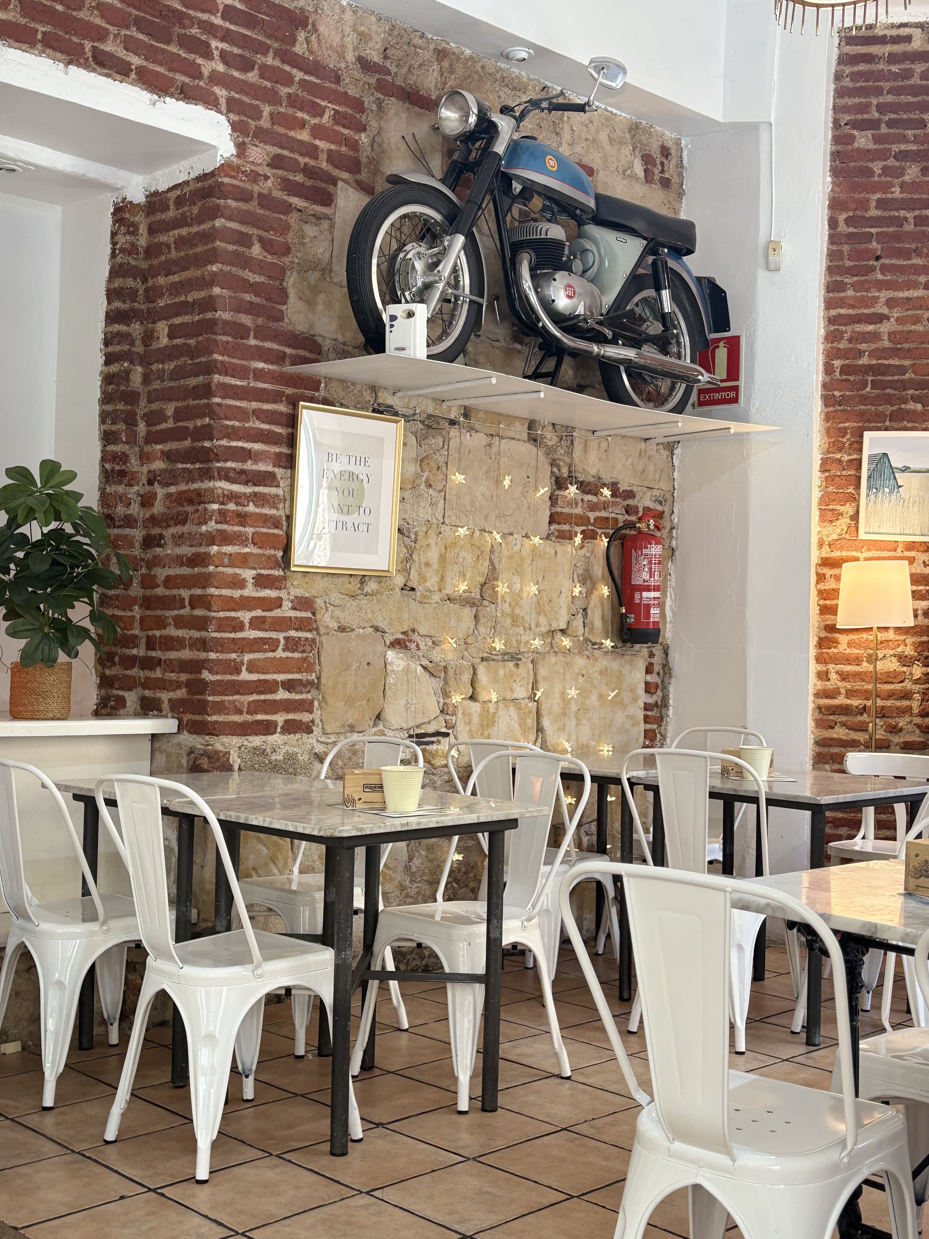 Interior del Bar Restaurante Don Quijote